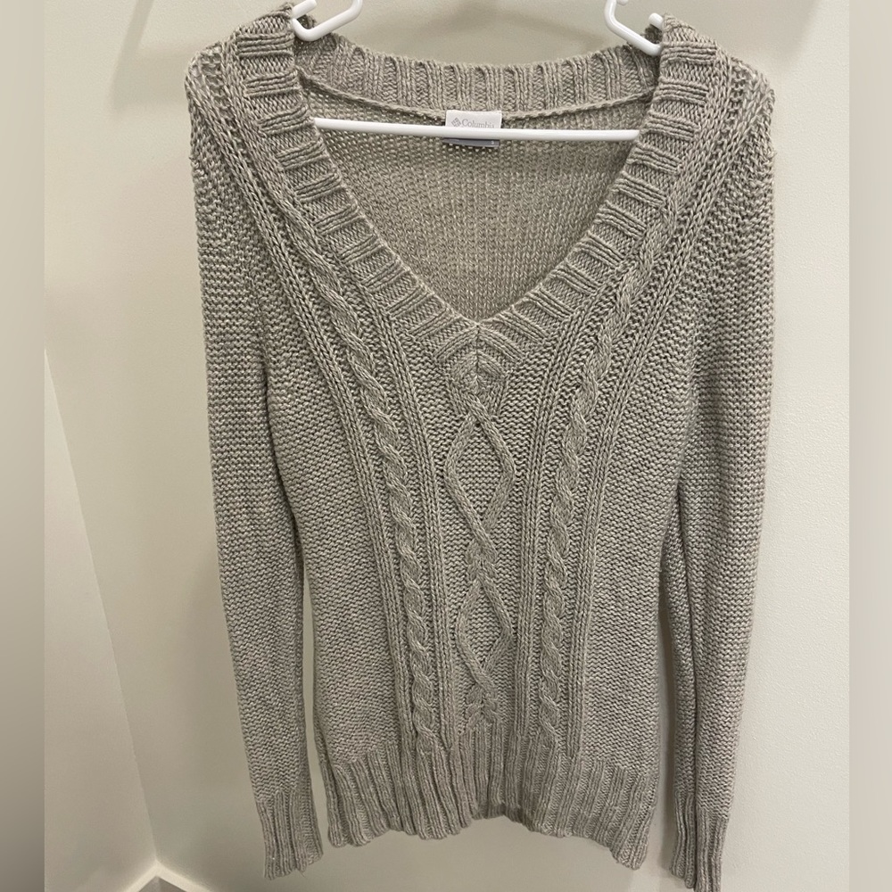 Columbia sweater